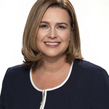Photo of Jennifer McKelvie