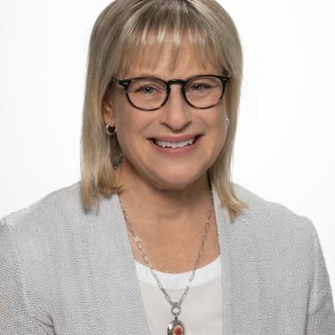 Photo of Rachel Chernos Lin