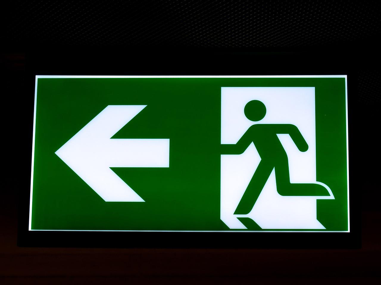Image of Exit Sign by Hebi B. from Pixabay 