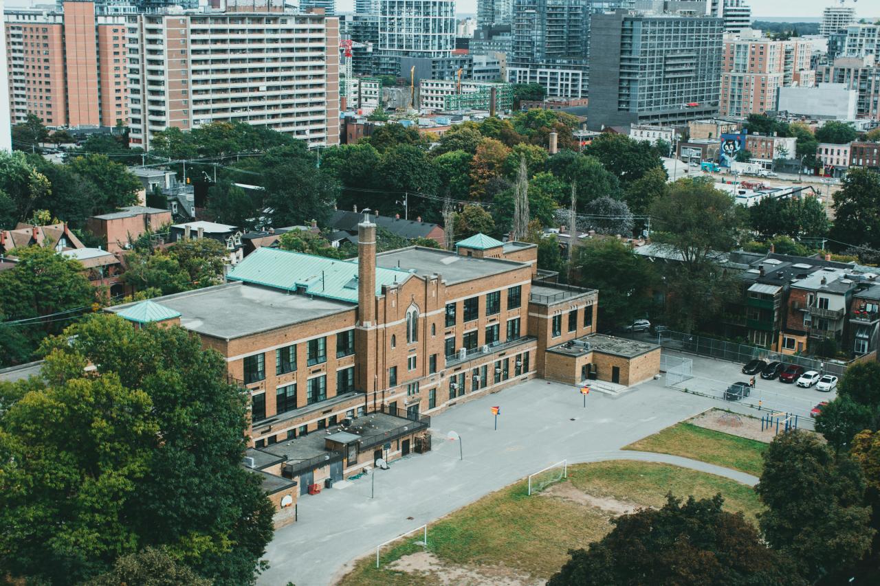 Image of a Toronto High School Courtesy of Jonathan Cooper