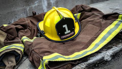 Image of firefighter uniform from Pixabay