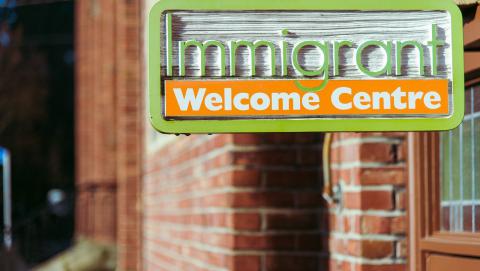 Image of Immigration Welcome sign by Vlad Vasnetsov from Pixabay