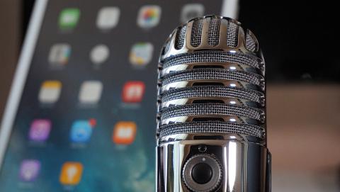 Image of microphone by Csaba Nagy from Pixabay 
